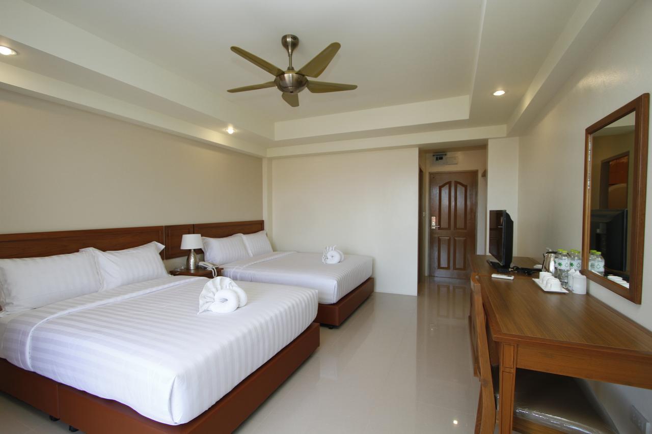Villa Blanca Hotel & Restaurant Chao Lao Beach Exterior photo