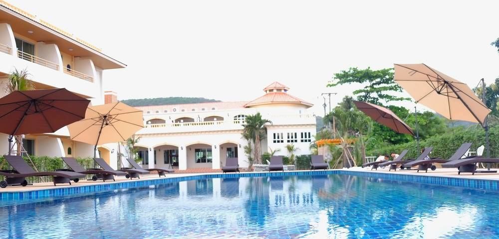 Villa Blanca Hotel & Restaurant Chao Lao Beach Exterior photo